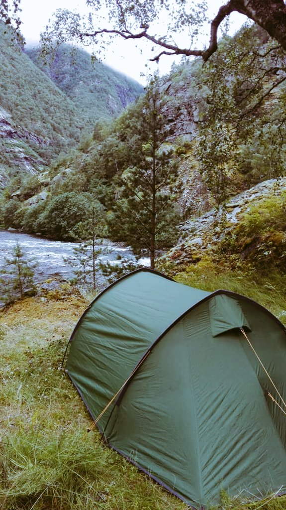 UKULELEAMY's tweet photo. Okay, so when can we go camping again π©ποΈ
#winterblues #greatoutdoors #needtobeoutside #darkeveningsgoaway https://t.co/VWShIs51CV