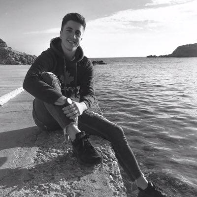 Bertto14's tweet photo. #NuevaFotoDePerfil https://t.co/ezdS4prqrK