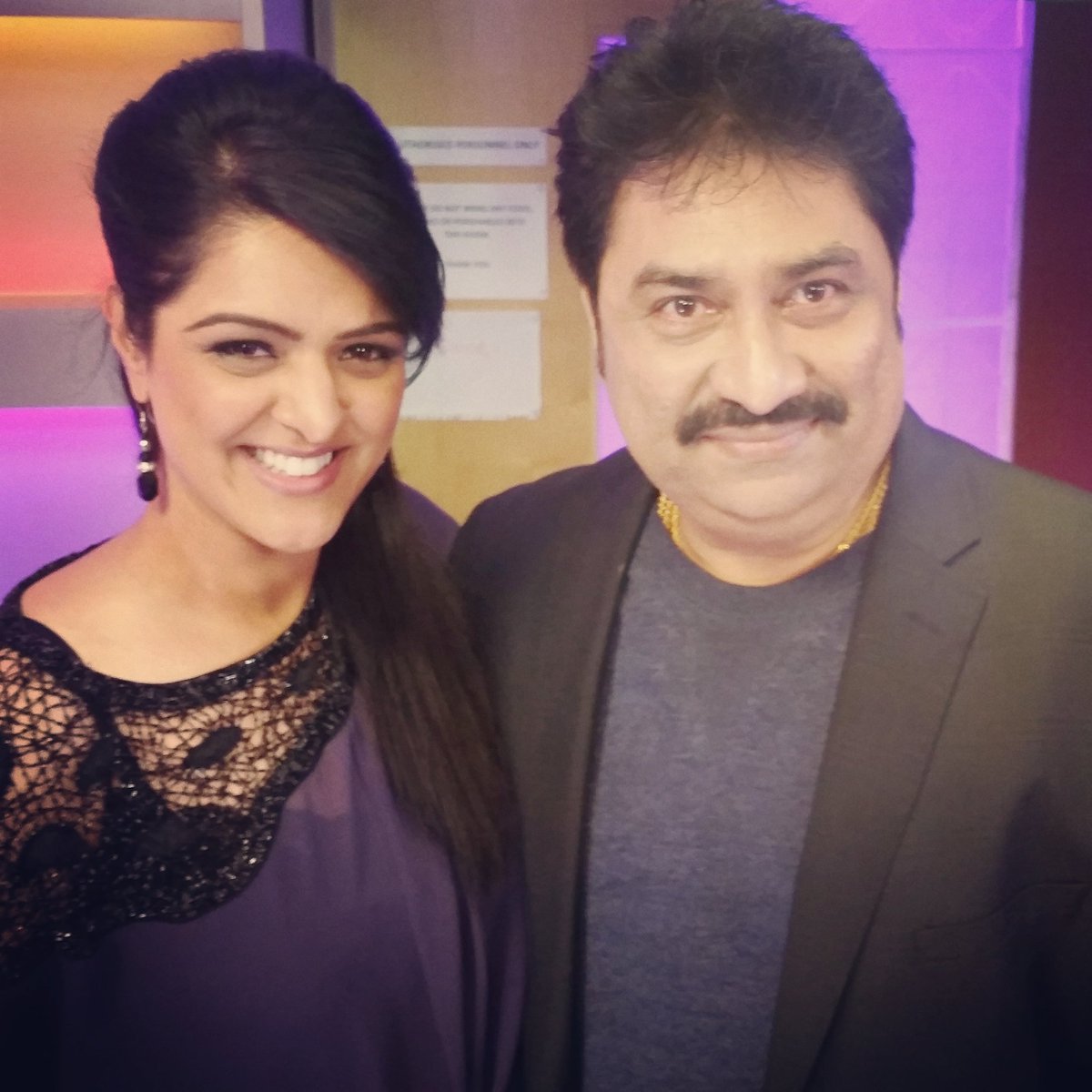 natasghar's tweet photo. #Throwback to my interview with the "original" #ankhmare man #kumarsanu 😉. All in the name of a #ThrowbackThursday #bollywood https://t.co/xJUNCSJcIx