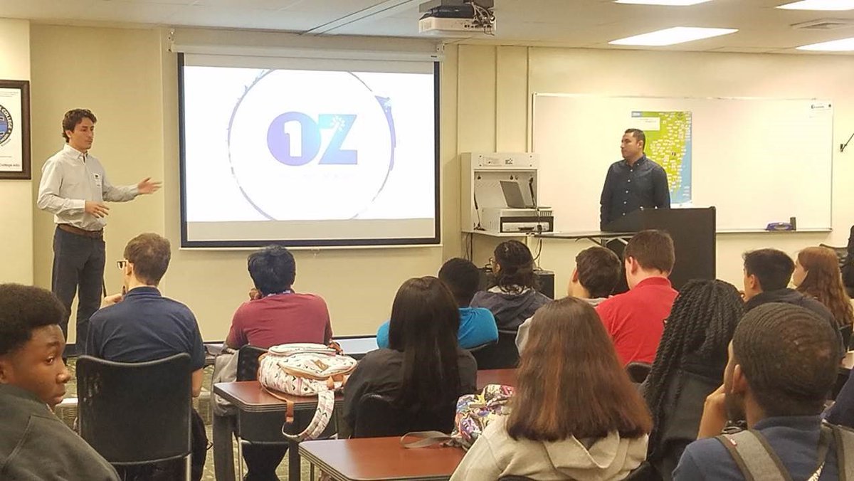 GoFollowOz's tweet photo. OZ visited Atlantic Technical High School yesterday to give advice to students advice about careers in technology #Techgateway #GivingBack #StudentsinTech #TechCareers https://t.co/QbezCYYLvB