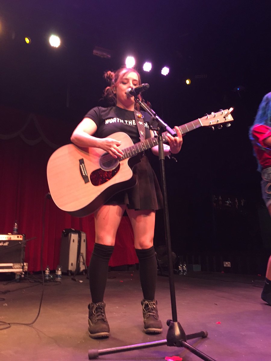 LucyViolet311's tweet photo. @ChristinaCIM My experience was amazing! London 7/11. Platinum VIP... was amazing watching you all soundcheck, share all your new music and get emotional with you all! Can’t wait for you to come back to London soon 🇬🇧 Thank you for making songs that are so relatable! https://t.co/JHX6KVAshO