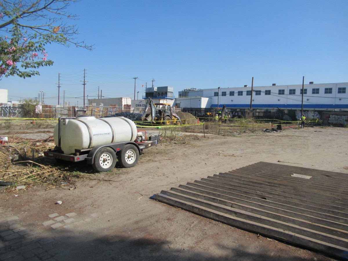 LACitySAN's tweet photo. Another success story for Citywide #Brownfields Program. The Program has secured funding for #cleanup & is working with both state agencies #SWRCB & #DTSC along with #Mayorsoffice & #CityCouncil15 to #redevelop the site located in #Wilmington Industrial Park.
#BrownfieldsLA https://t.co/jFdIae4jqD