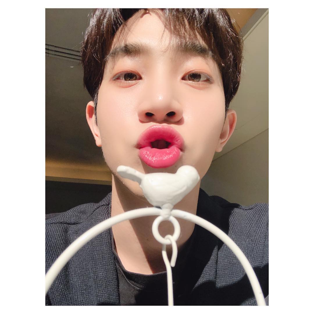 sammy's rice 🍚 tweet media