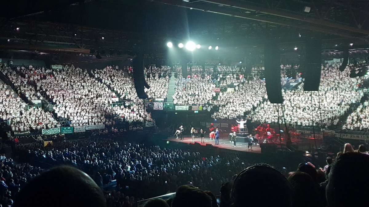 MrsVeryHappy's tweet photo. Brilliant night watching @YVconcerts @SherrierCE gutted this is our last year coming, well done everyone 👐 https://t.co/RdzJyGKkWp