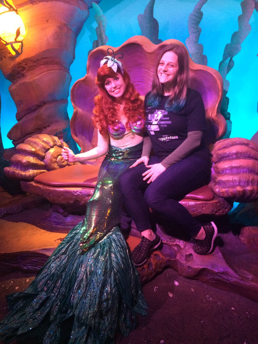 clearstarglue's tweet photo. Me: Do you like @taylorswift13?
Ariel: (without blowing character) Well, my friend Scuttle likes to sing & I really like that!
#TS7 #TS7IsComing #TheLittleMermaid #UnflatteringAngle #reputationStadiumTour #GloUpInWaiting https://t.co/klve6a94YB