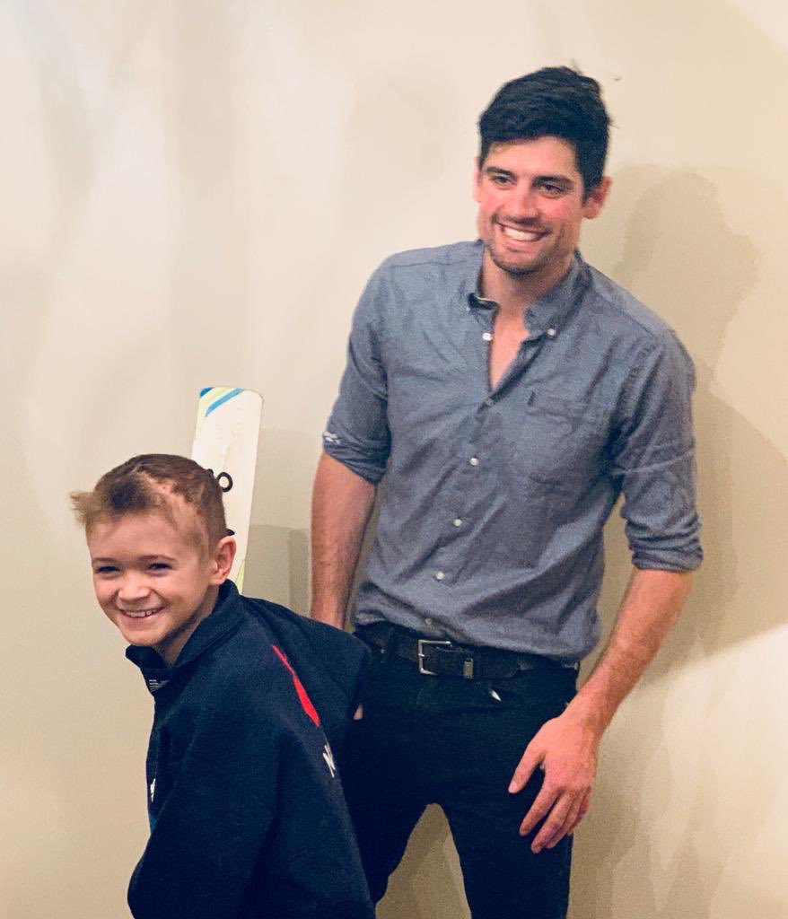 💙 Don't miss a once in a lifetime chance to net with "The Chef" 💙

To support #madaboutharrybanks Sir Alastair Cook has generously put up for auction an exclusive net session for up to 10 people with him at Lord’s!!!

🏏 Link to auction: ebay.co.uk/itm/1836517627…
