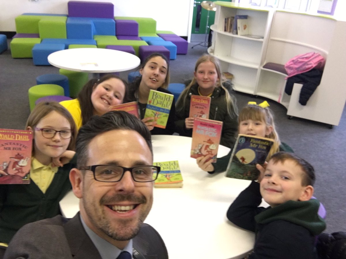 CGPrimary's tweet photo. We really loved our first Reading Club after school today. Crammed so much into one hour! Ended with a chapter from a popular novel. See you next week! 📚#CGPEng https://t.co/14RyVrbJb6