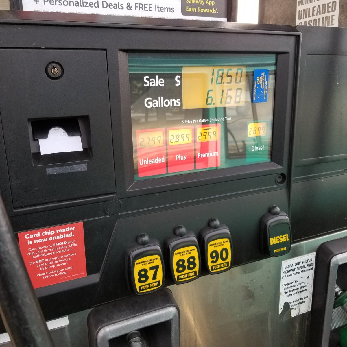 kv3x's tweet photo. Fill 'er up...! $2.999/gallon (@ Carrs Gas Station in Anchorage, AK) https://t.co/JhKpACQJKL https://t.co/i7nmMqtqbc