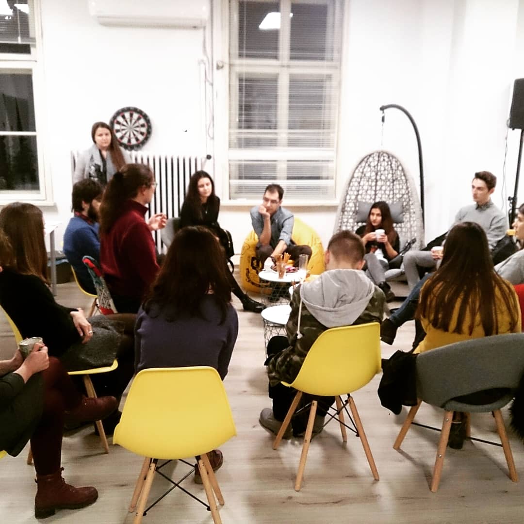 slavconf's tweet photo. Our very first #meetup! The partners are #SofiaDevelopmentAssociation and #SofiaMunicipality. It was a lovely chat about #Balkan Studies and the #career development. #slavconf 📚 💼 💻 https://t.co/T2B9Nn5cu1