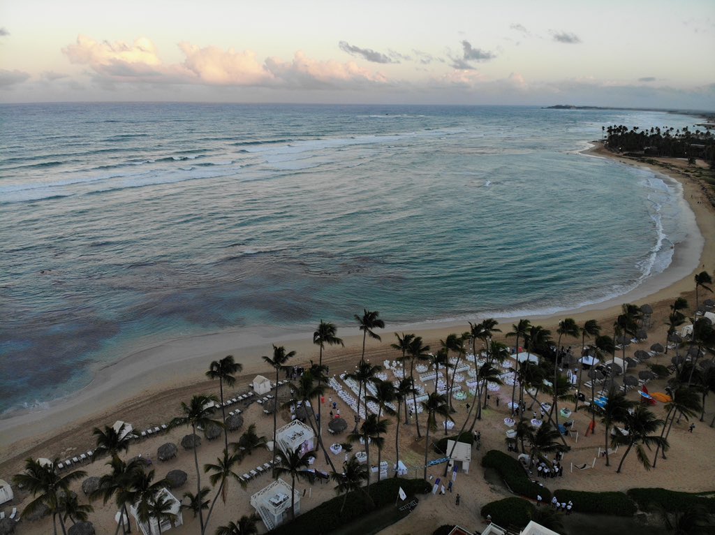 dcgrotz's tweet photo. Getting ready for beach party tonight at #seedsmansummit @channel @Bayer4CropsUS @Channel_NE https://t.co/E8TefGpHzp