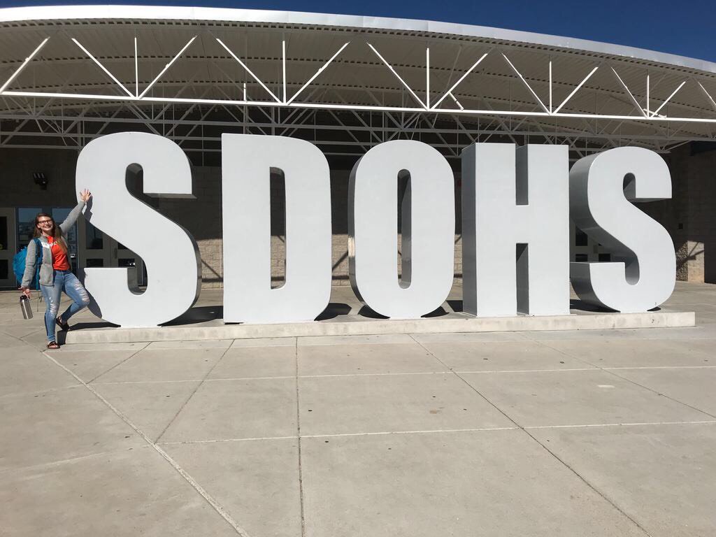 UprootAbuse's tweet photo. Today, students in Sandra Day O’Connor’s SWAT class completed Dose 5, often referred to as our "Self-Esteem Dose!"

Here’s a #selfesteemtip from Ms.Chill: Remember to take care of yourself and spend time doing what makes you happy🌸 #bloom365 @ Sandra Day O'Connor High School https://t.co/RSVZ9vCtkD