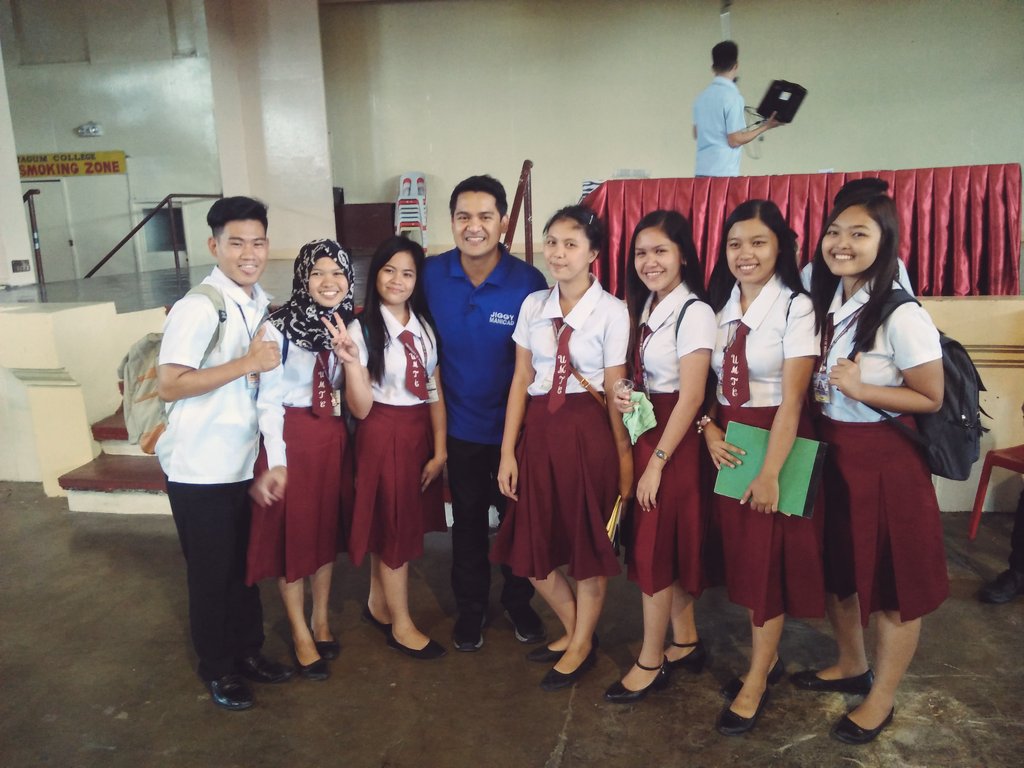 gorjoysiology's tweet photo. Jiggy Manicad for senator ayyy este for being an inspiration to all the aspiring journalist as their profession!
😅
#InsideJournalism💓 https://t.co/qub1YKs8t7