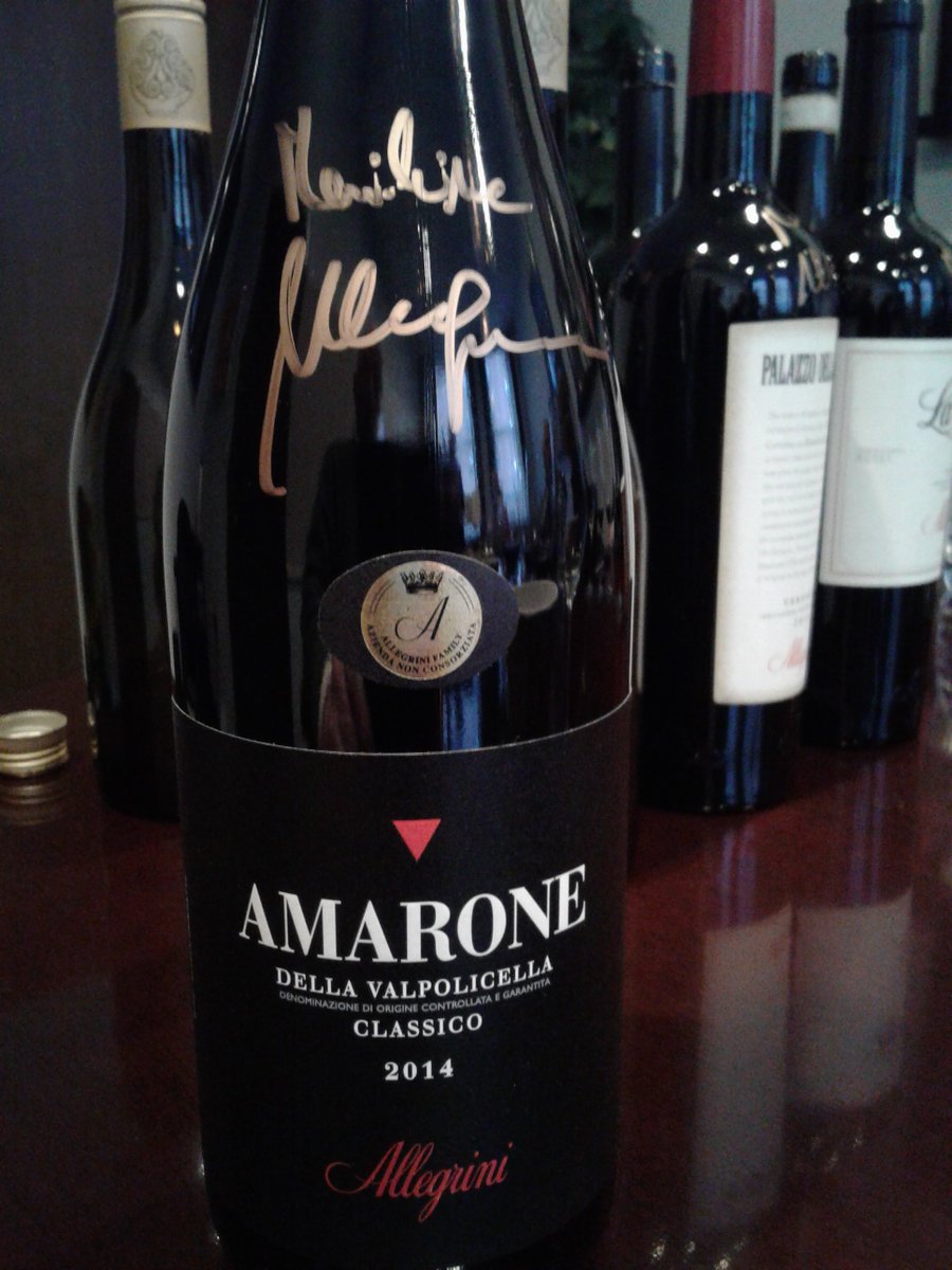 suneditor's tweet photo. Enjoyed a fabulous tasting of #Allegrini wines with CEO Marilisa Allegrini at #NHWineWeek. #VoluptuousValpolicella #thewinenovice https://t.co/G1F9HN9gxI