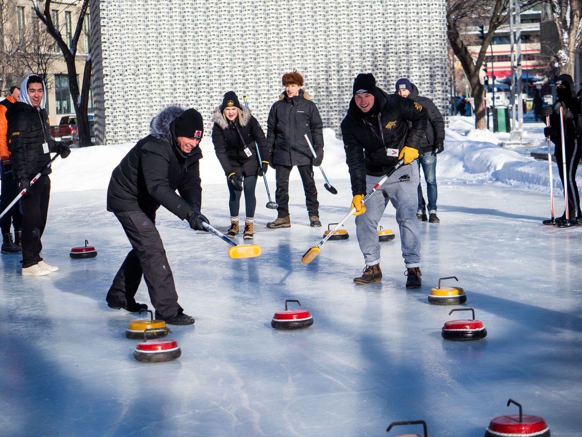 BrianTDBowman's tweet photo. Great curling 1st #ThursdayThrow of 2019 vs @Ex_District_Wpg! Special thx to my teammates @curlingcanada Mixed Champions @BBilawka_13, Megan Walter & @colinkurz! Feel bad to once again beat @pensato (albeit w/ my stacked team)! Good luck at the Worlds @curlmanitoba! @Vivs4PDW https://t.co/JmrtHpG4xf