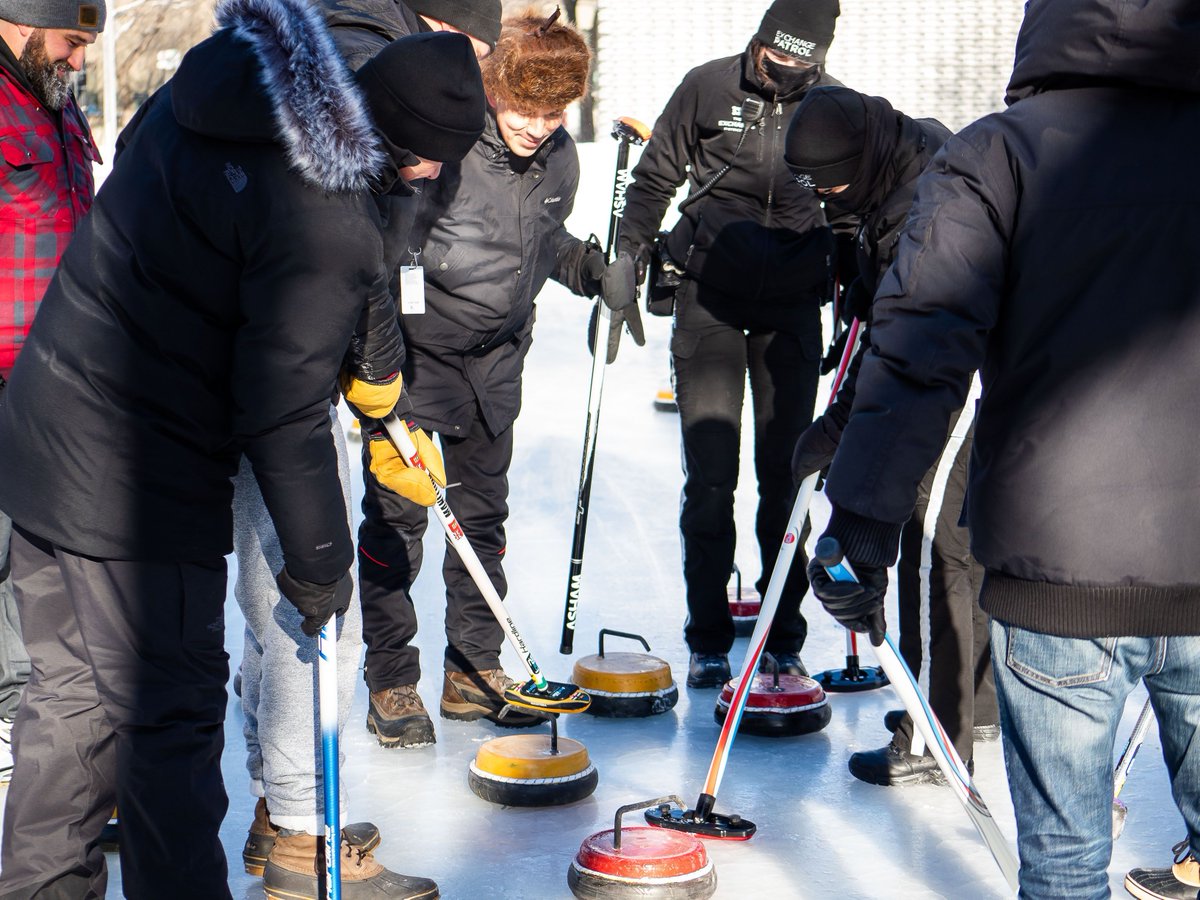 BrianTDBowman's tweet photo. Great curling 1st #ThursdayThrow of 2019 vs @Ex_District_Wpg! Special thx to my teammates @curlingcanada Mixed Champions @BBilawka_13, Megan Walter & @colinkurz! Feel bad to once again beat @pensato (albeit w/ my stacked team)! Good luck at the Worlds @curlmanitoba! @Vivs4PDW https://t.co/JmrtHpG4xf