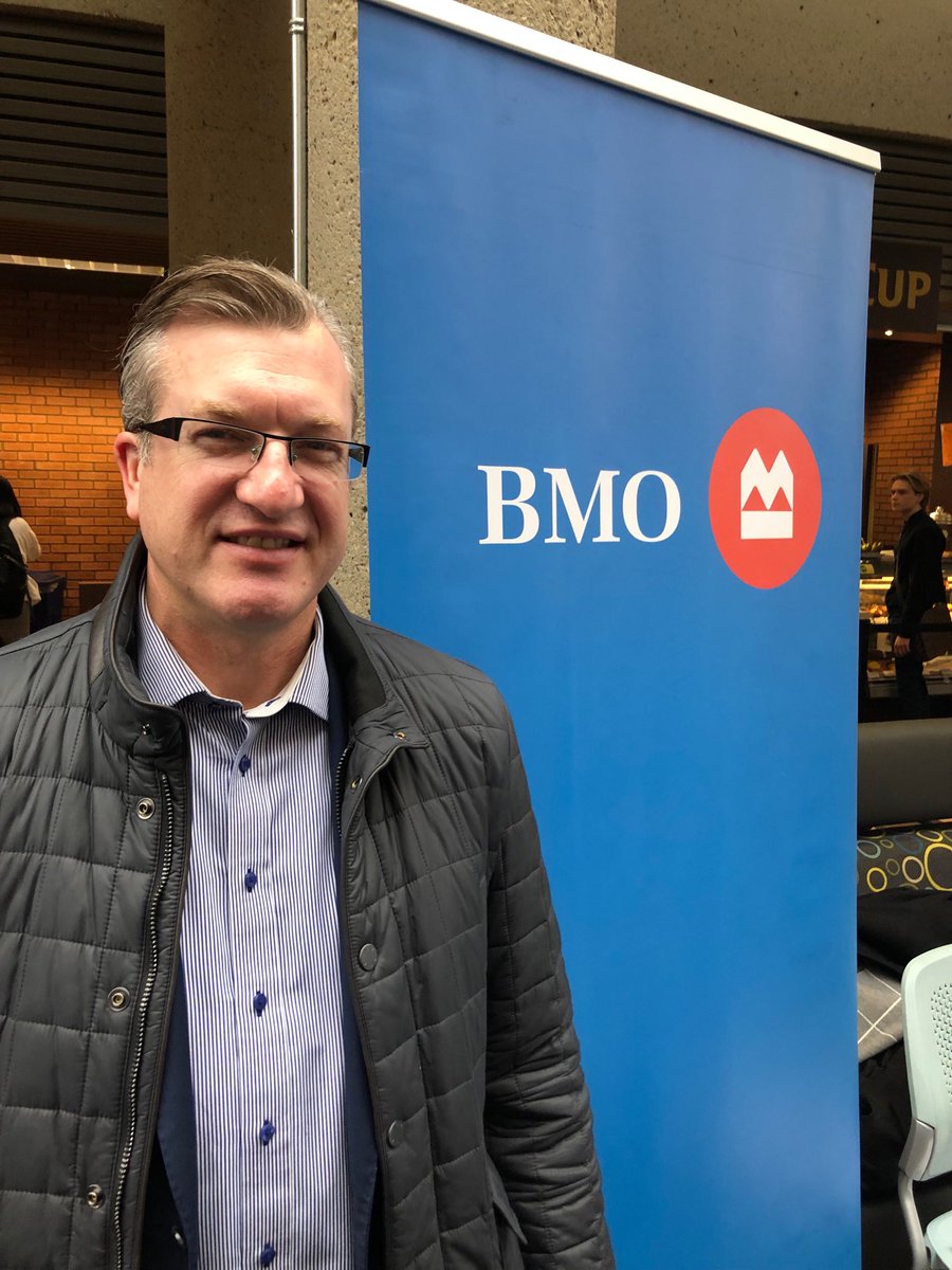 bjorkbjorkb's tweet photo. University of Alberta Winter Career Fair! Packed with students and we had a popular booth! #proudtoworkatBMO #OneBMO #PNWTRocks Cory working it! https://t.co/rs2JnUXllq