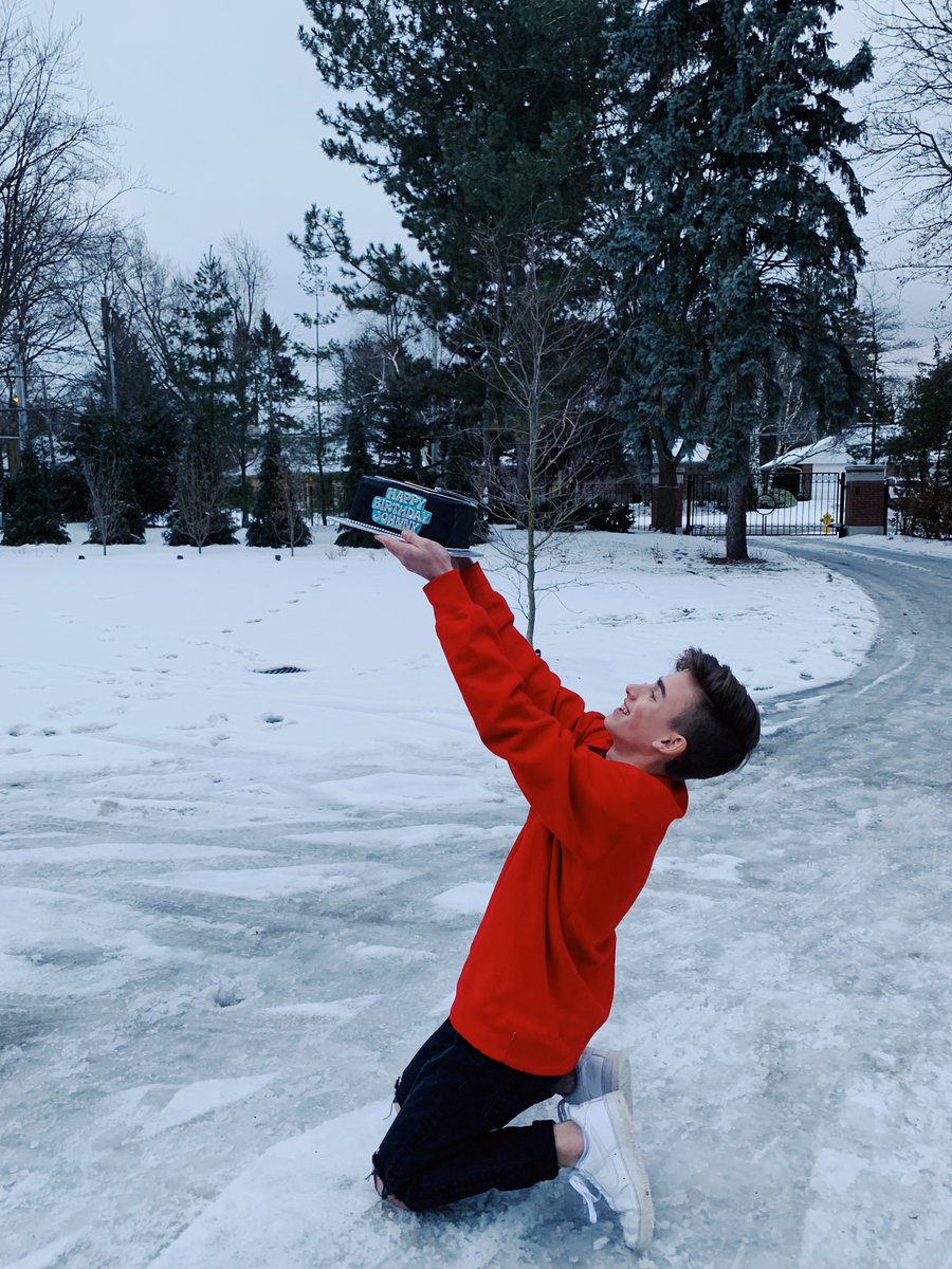 johnnyorlando's tweet photo. THE EP IS OFFICIALLY DONE!!!🎉 https://t.co/7iXblnGlvw