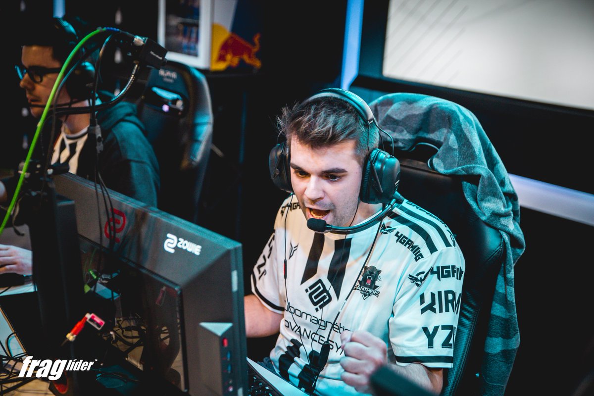 A nova Jersey oficial dos <a href="/PantherseSportt/">PANTHERS ESPORTS</a>, utilizada durante o torneio de qualificação da @LPCS_2019, foi feita pela nossa equipa.

Se tens uma organização, equipa ou és fã de Esports e queres ter uma Jersey com excelente design e qualidade,  contacta-nos!

📩shop@yzzi.pt📩