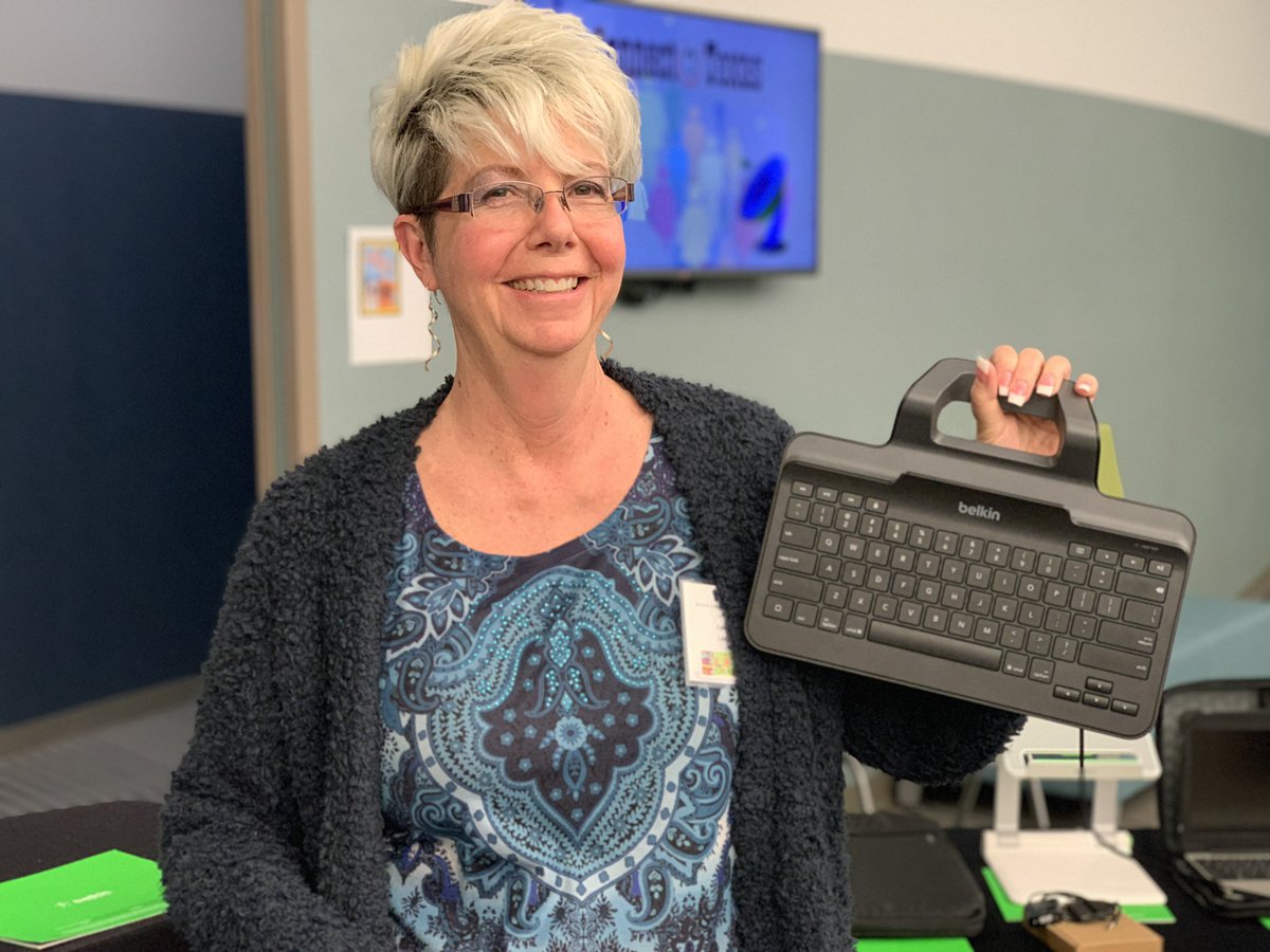 BrianRSmithSr's tweet photo. Thank you @belkin for your support in making the #LibiCon2019 a super successful day! Congrats to the @esc11libserv lucky Librarians. https://t.co/JbD8e5eYGs