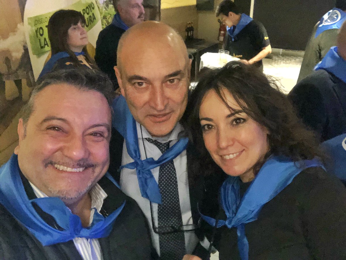 Nacho_Sandoval's tweet photo. APOYANDO la candidatura cultura sidrera asturiana, a Patrimonio Inmaterial de la Humanidad de la UNESCO para dar a conocer esta iniciativa del Principado de Asturias. En @lachalanamadrid de Castellana. Muchos amig@s y conocidos nos hemos dado cita para apoyar esta iniciativa https://t.co/ps6A26YZZv