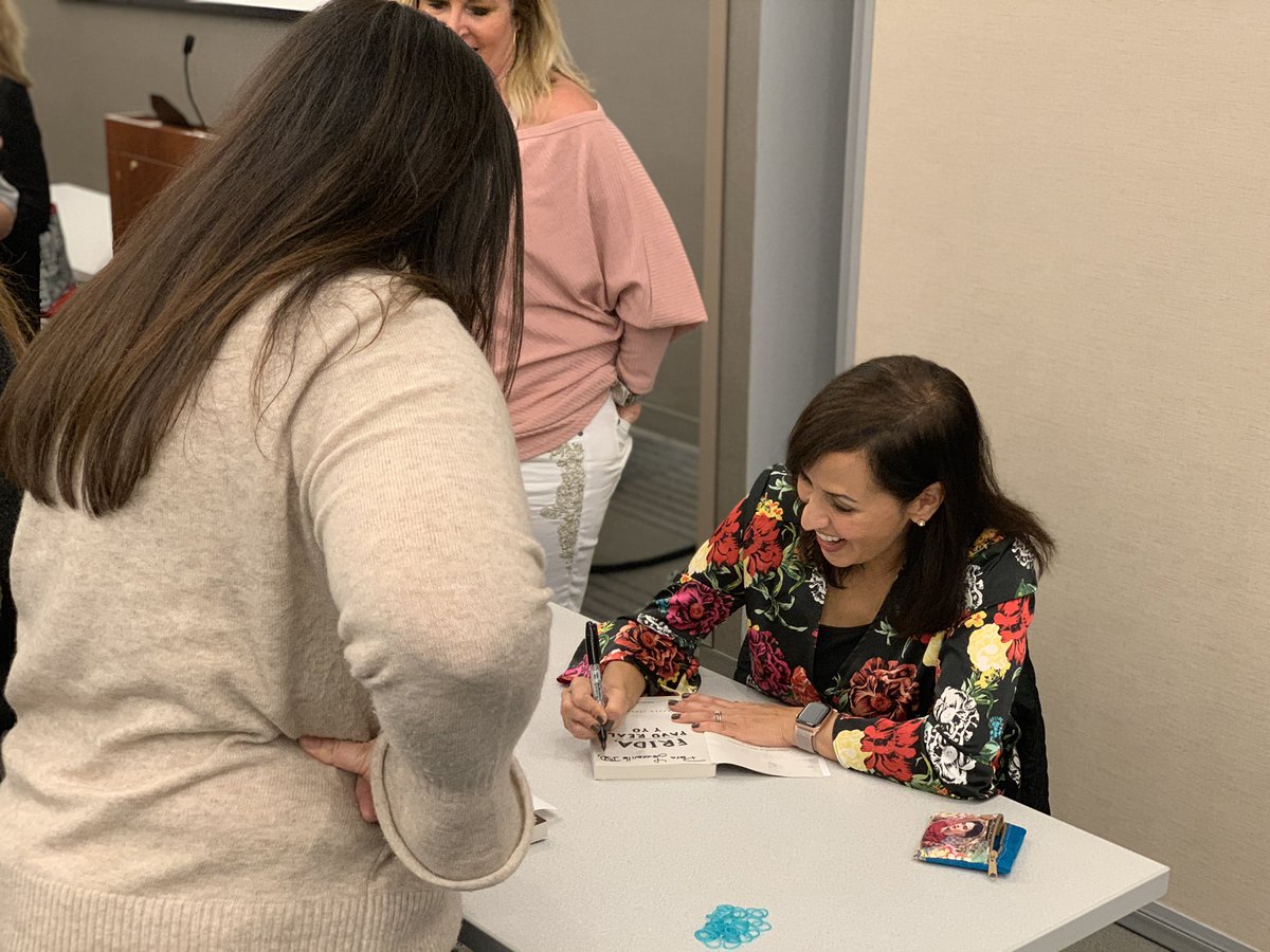 BrianRSmithSr's tweet photo. Perfect way to wrap up today’s @esc11libserv #LibiCon2019 with @AngelaCervantes signing books 📚 and giving #CaptainKindness a shoutout! Thank you so much! https://t.co/H2NsRONmA6