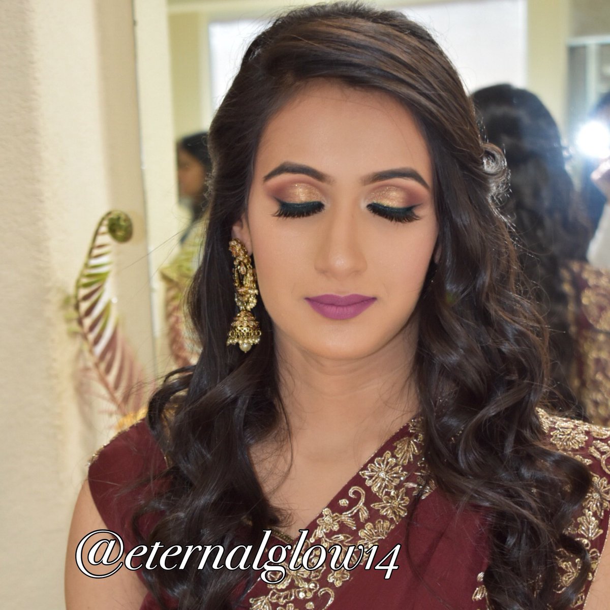 Eternalglow14's tweet photo. Muneeza looking beautiful in warm and glowy makeup. #hair #makeup @thebalm @ABHcosmetics @UrbanDecay @KATVONDbeauty @ColourPopCo @MarcBeauty @MorpheBrushes @hudabeauty @tartecosmetics @HourglassMakeup @MakeupGeek @milanicosmetics @DressYourFace @stilacosmetics https://t.co/YCFj7fxFF4