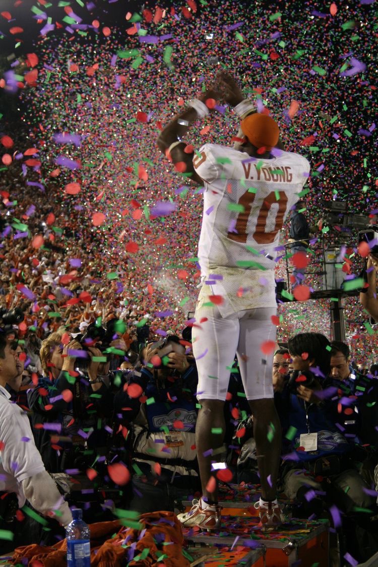 PaytonPage55's tweet photo. Truly blessed and honored to receive an offer from The University of Texas🙏🏽@DemetricDWarren @RivalsFriedman @DBoyzFootball @JoeSireraNR #336TAKEOVER https://t.co/8hOtlXnfiU