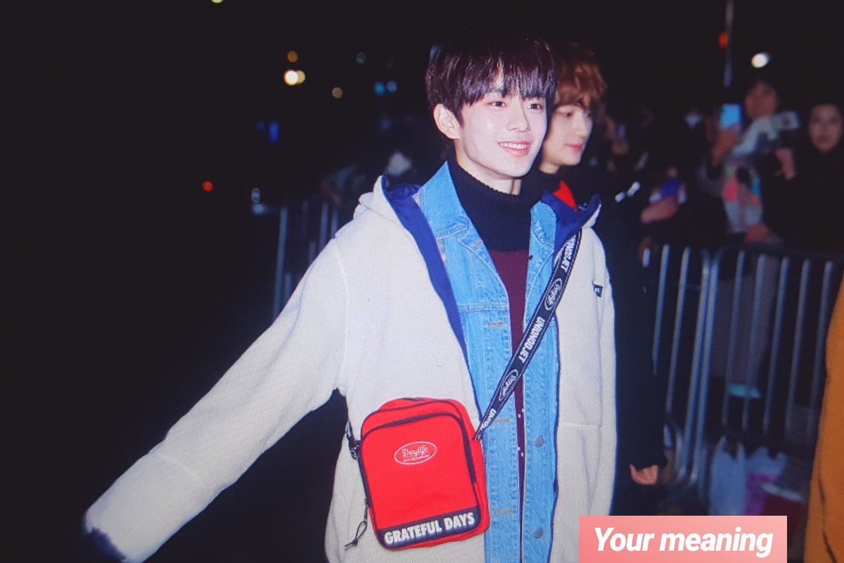 YourMeaning0125's tweet photo. 190125 #강민 #베리베리 #Verivery @by_verivery https://t.co/RiBWSDr8BT