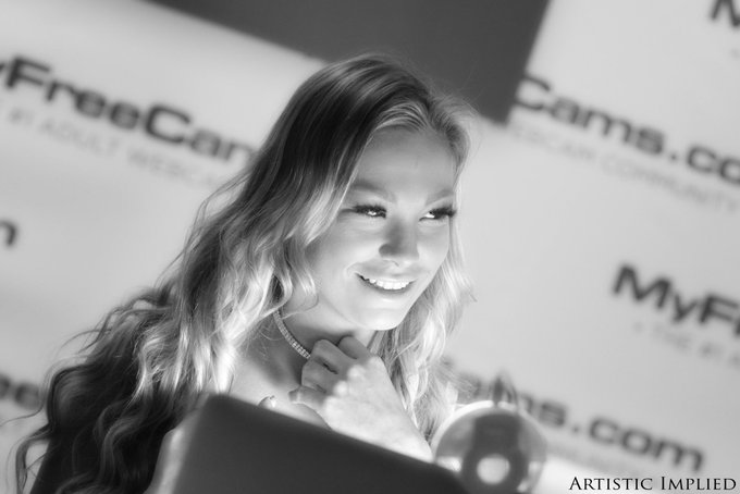 AVN 2018. @MfcModel https://t.co/75nKIqh8ot<a class="tags" target="_blank" title="On Twitter" href="/?out=eyJ0eXAiOiJKV1QiLCJhbGciOiJIUzUxMiJ9.eyJpYXQiOjE3MjM5MjY5MjYsImlzcyI6InR3cG9ybnN0YXJzLmNvbSIsIm5iZiI6MTcyMzkyNjkyNiwiZXhwIjoxNzU1NDYyOTI2LCJyZWRpcmVjdF91cmwiOiJodHRwczovL3R3aXR0ZXIuY29tL01mY01vZGVsIn0.joE0qjIcWzN0nRUVfHNQ9Defl-2HUsMTKzZm3yrA6mp13lCNYhrRYijlqsx6PqLCl15tJLq_JmdL6rhgLzDznw">@MfcModel</a><a href="/tag/artistic"class="tags"><span>#artistic</span></a><a href="/tag/impliednude"class="tags"><span>#impliednude</span></a><a href="/tag/50mm"class="tags"><span>#50mm</span></a><a href="/tag/nikon"class="tags"><span>#nikon</span></a>