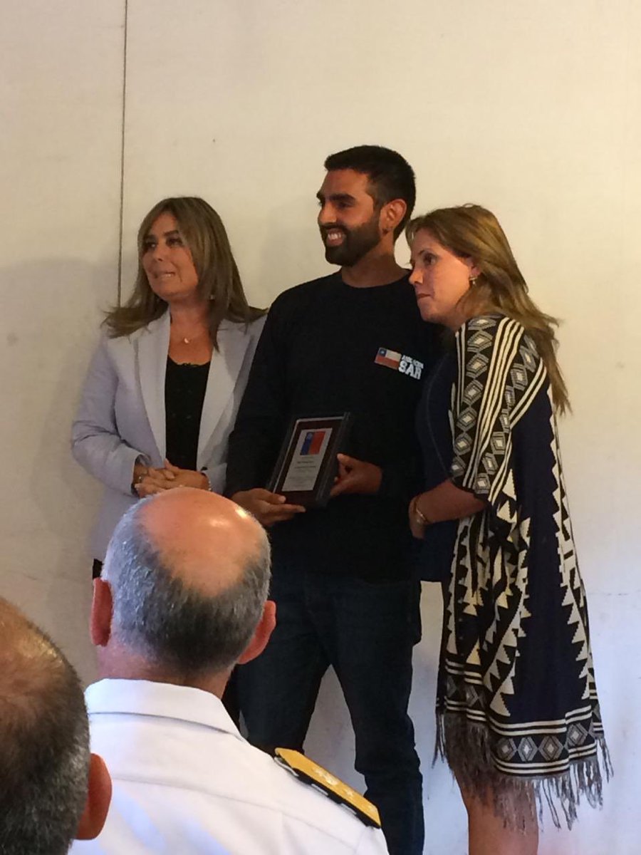 Hoy, el equipo ONG SAR Valparaíso que participó en el rescate del cerro La Campana, fue reconocido por la Gobernadora de la Provincia Marga Marga <a href="/CortiCaro/">Caro Corti</a> , la Alcaldesa de Olmue @macasante y el Diputado <a href="/andreslongton/">Andrés Longton</a> por su labor voluntaria.
