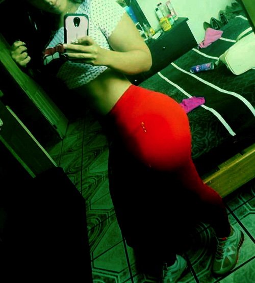NalgonsotaSexy's tweet photo. #MePrendeGacho que me traten bonito y que en la cama no me pregunten qué hacer😈en esta red me encuentras->https://t.co/z95vKjTyEO LaritaMami https://t.co/pXkTxY9trU