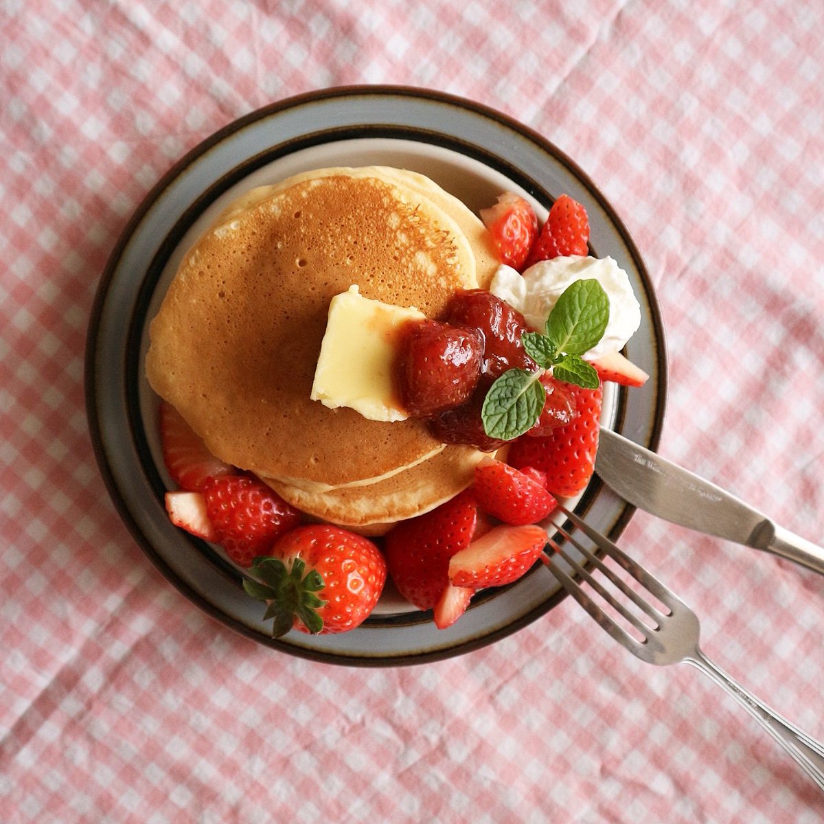 توییتر まるやまひとみ クリエポイラストレーションゾーンk 18 در توییتر 1月25日はホットケーキの日 最近のパンケーキ よりも昔ながらのホットケーキが大好きです バターをのせたシンプルなのも フルーツをのせた豪華なのも とくにトミィさんとシビタスさんの توییتر まるやまひとみ クリエポイラストレーションゾーンk 18 در توییتر 1月25日はホットケーキの日 最近のパンケーキ よりも昔ながらのホットケーキが大好きです バターをのせたシンプルなのも フルーツをのせた豪華なのも とくにトミィさんとシビタスさんの