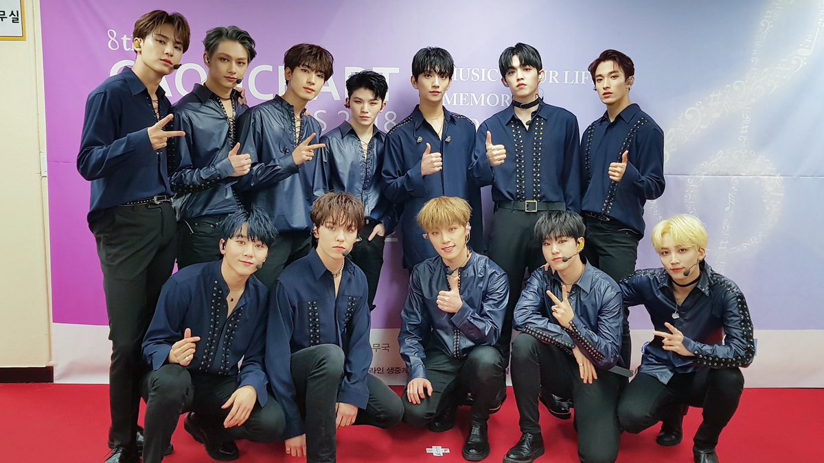✩彡 entry 023/365 @pledis_17 — they performed in gaoncharts music awards & woah it’s like an svt concert coz of their vibes and the carats’ fanchant was so loud. and also they made an 8 sign coz hao wasn’t there omg im not crying. chan’s looking like a king tho iluvit