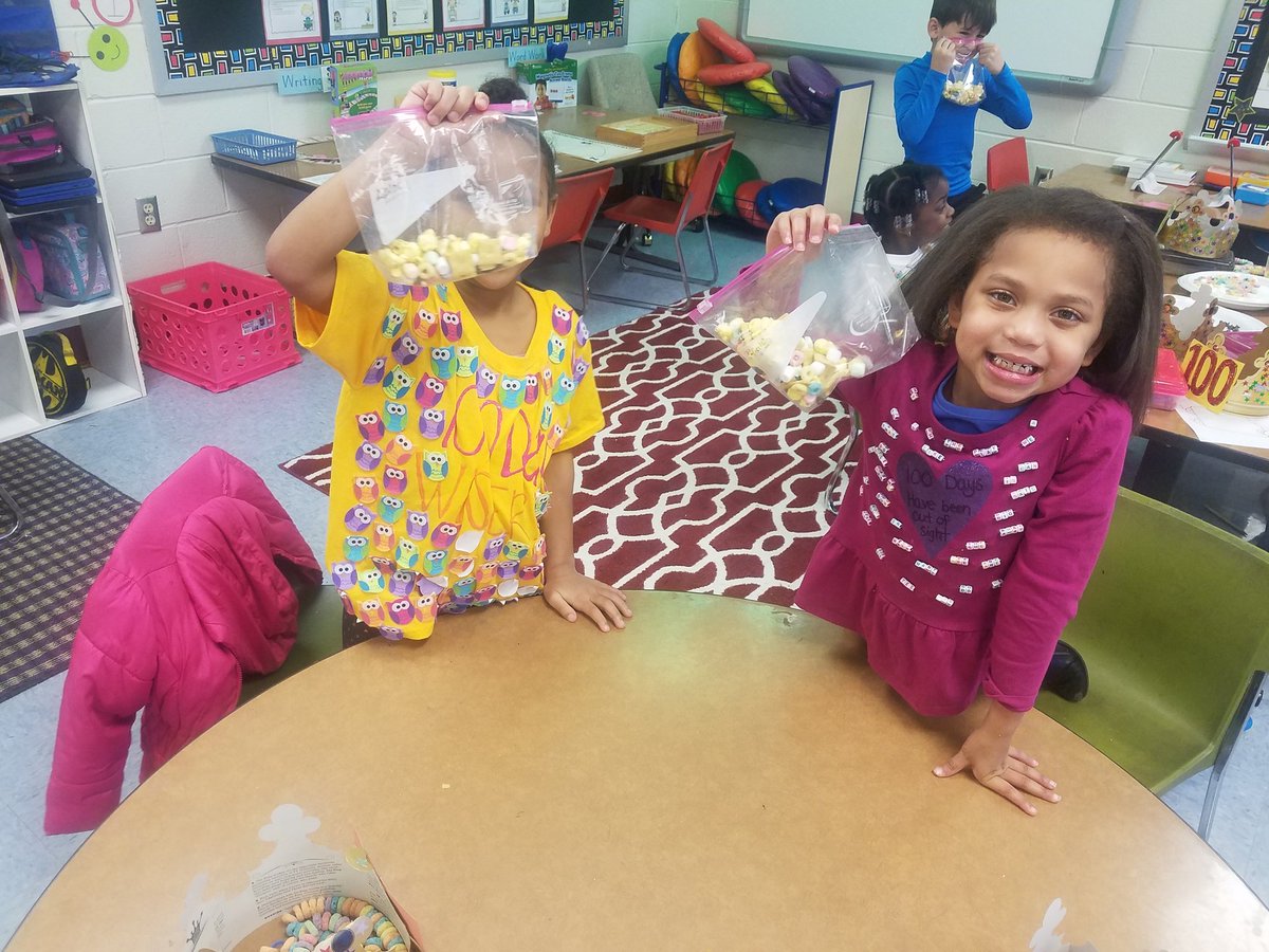 RBryant_NelsonK's tweet photo. The 100th Day of School was, "my best day ever!"
#cubcats https://t.co/yht4dOt7cb