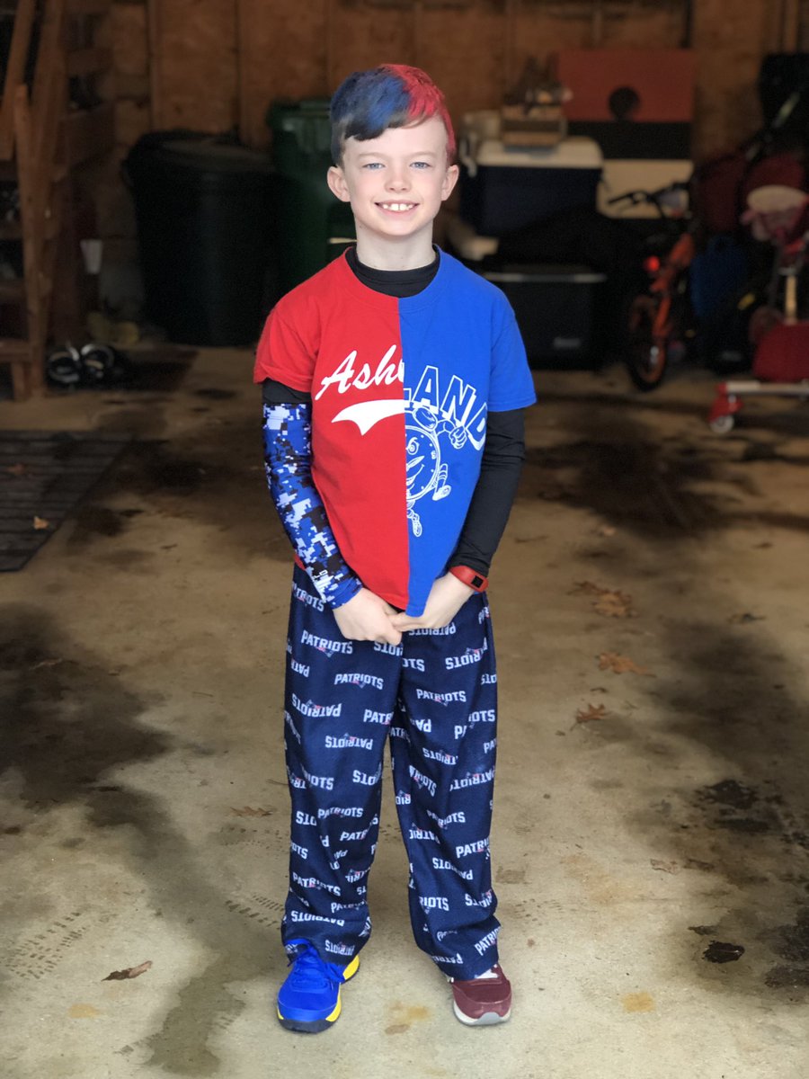 ClockerClark's tweet photo. Half Way Day, and this 2nd grader was excited!  #90down #90togo https://t.co/3sGiegpX5K