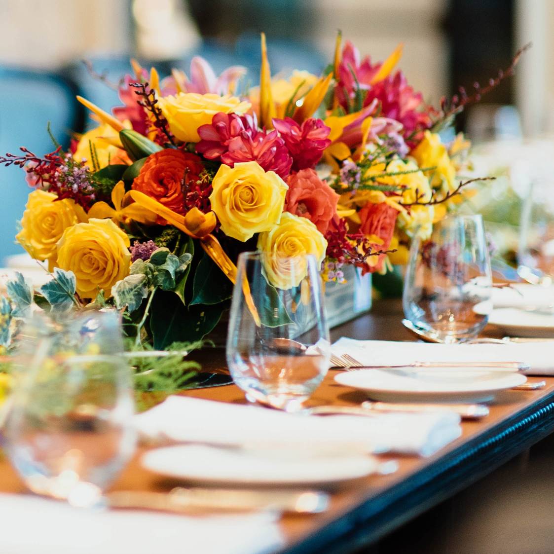 TJsDesignsEvent's tweet photo. Dashing #Throwback: one of our favorite #tablescapes designed for our bride & groom's rehersal dinner. #TJsFancies #TJsDAEvents #Tampa #TampaBay #TampaFL #TampaFlorida #TampaFlorida #StPete #Orlando #OrlandoFlorida #Florida #SouthFlorida #WeddingPlanner #WeddingPlanning #Weddings https://t.co/cVwY22IKx6