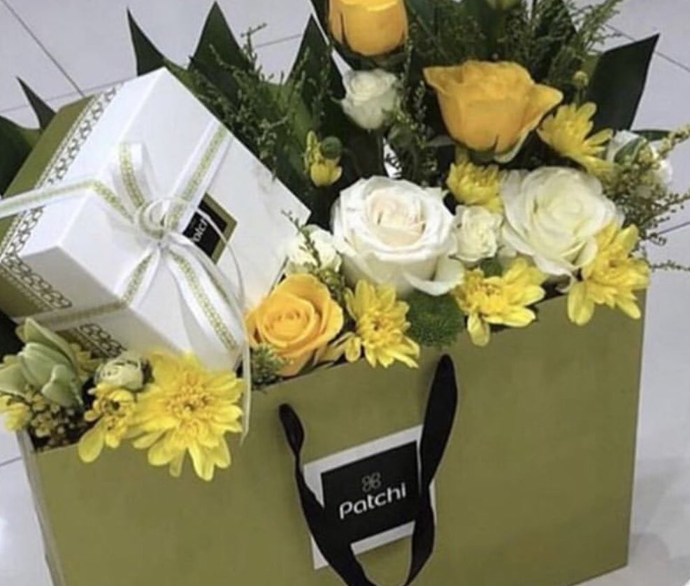 msh_waw's tweet photo. تنسيق الهدايا 🎁🛍 وإيصالها لمن تحبون 🚗 https://t.co/B4DVhDiLkY