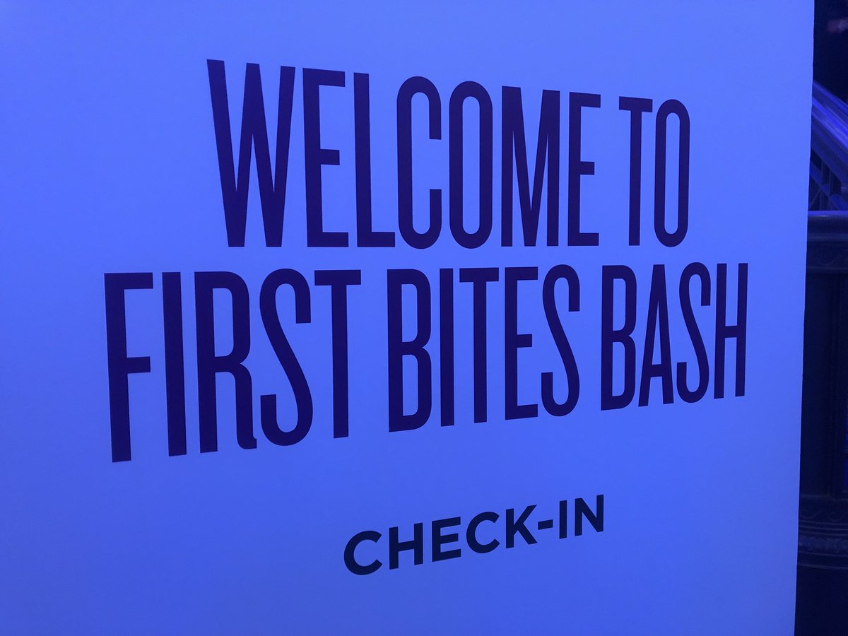 toqueandbottle's tweet photo. Welcome to First Bites Bash everyone! The time has come to kick off the 2019 Chicago Restaurant Week! Now let’s get this bash started! #FirstBites19 #CRW19 @ChooseChicago https://t.co/iK5xWS7szJ