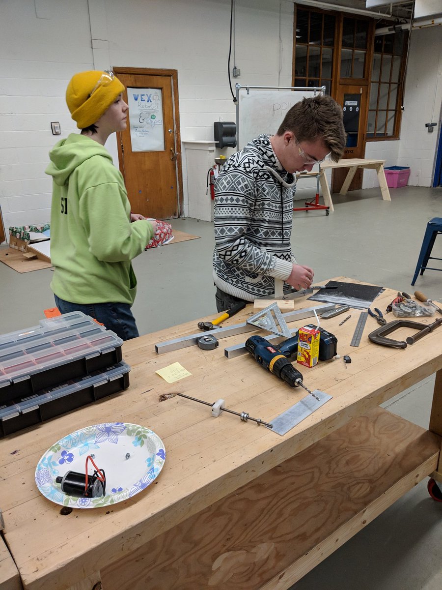 frc3597's tweet photo. Build team's been hard at work assembling the chassis and intake! It's been a very busy three weeks for the entire team. https://t.co/LrYklpY8nb