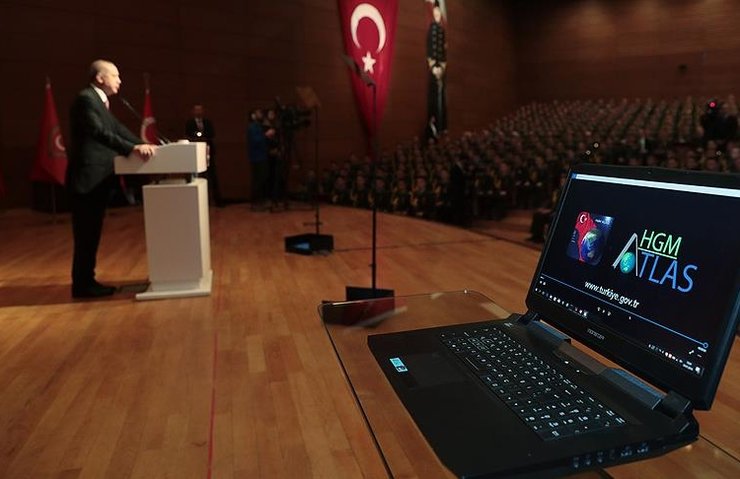 colpan_uluhan's tweet photo. Harita uygulamalarında 'yerli ve milli' dönem https://t.co/K850YGTOeh https://t.co/7tsX4tciyw