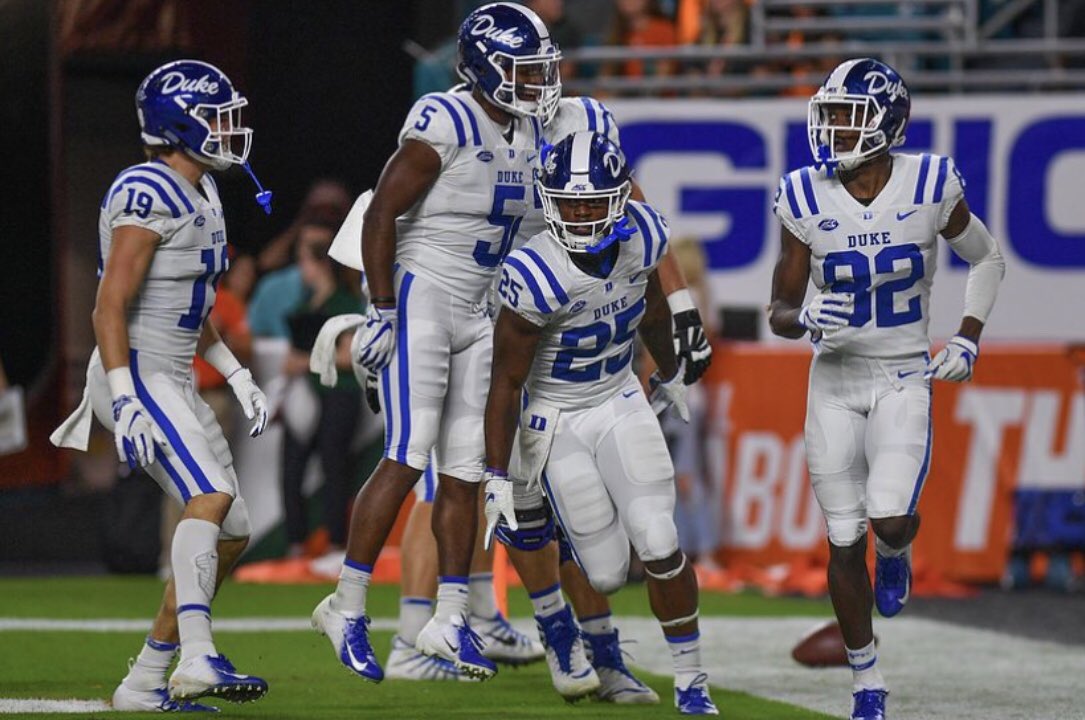 DaneHorton3's tweet photo. Blessed to receive a PWO offer from Duke University! @DukeFOOTBALL @DavidCutcliffe @CoachEli_K #GoBlueDevils #DukeGang https://t.co/OUcJJG9VxD