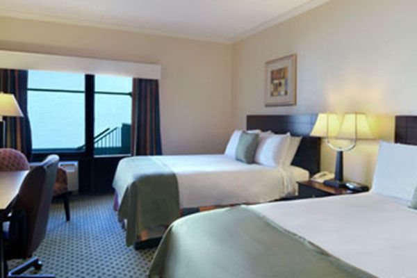 VisitWilmington's tweet image. #ValentinesDay is coming up... Did you make any special plans?
#VisitWilm and enjoy the Romance Package at the Ramada.
Make it a #GetawayWeekend!

visitwilmingtonde.com/offers/ramadas…