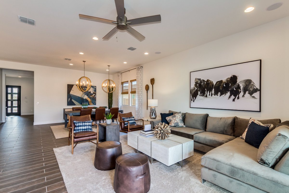 PhoenixTM_Homes's tweet photo. Discover the home you crave… https://t.co/qP3fp25uLe. Call 480-346-1738. #AZ #realestate #PHX #designedinteriors #homedesign #myhome https://t.co/Ik772MiVcu