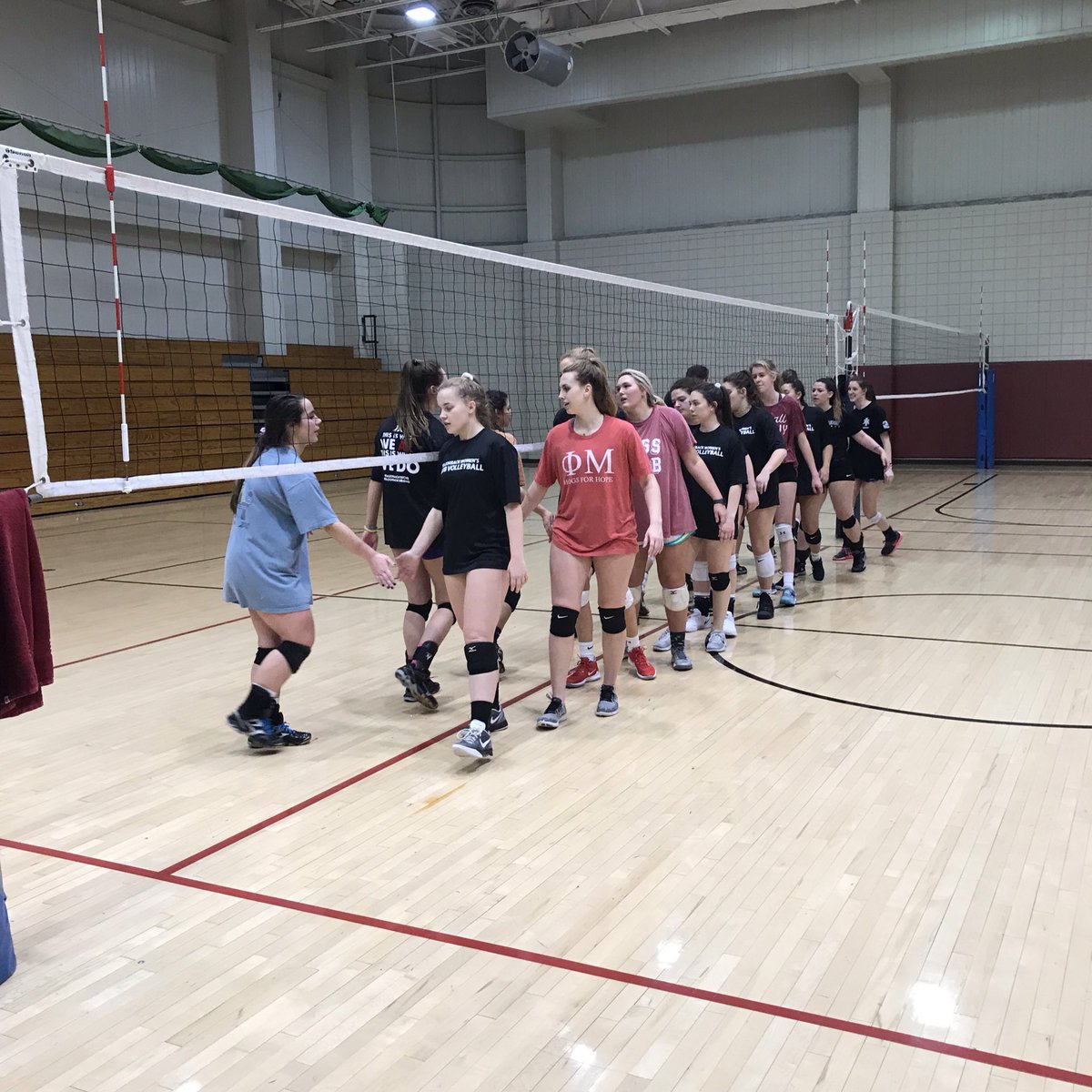 razorbackwcvb's tweet photo. And that’s a wrap! Week Two w/the squad is officially in the books!!! “Don’t just count the practices, but make the practices count!” 🐗🏐 #WeBeforeMe #RazorbackWCVB #RazorbacksRising #DestinationDenver https://t.co/ctJlyqkvyN