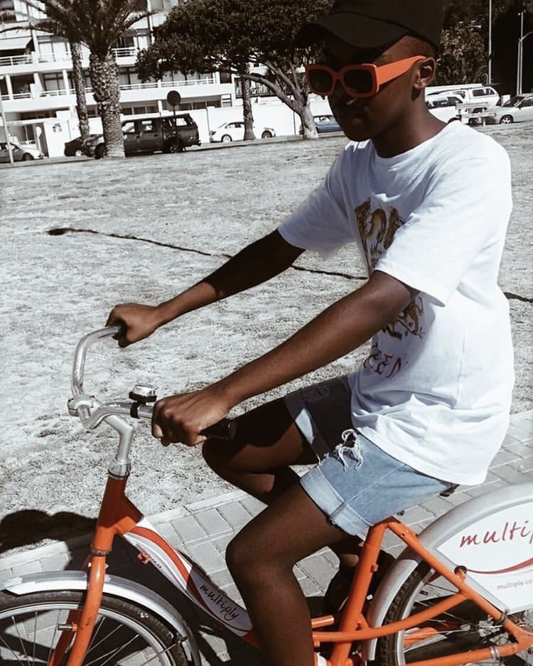 We NEED these orange shades!
🚲🍊🚲🍊🚲🍊🚲🍊🚲🍊🚲🍊
instagram.com/p/BtC8KfVH1SM/
#weekend #accessories #capetown