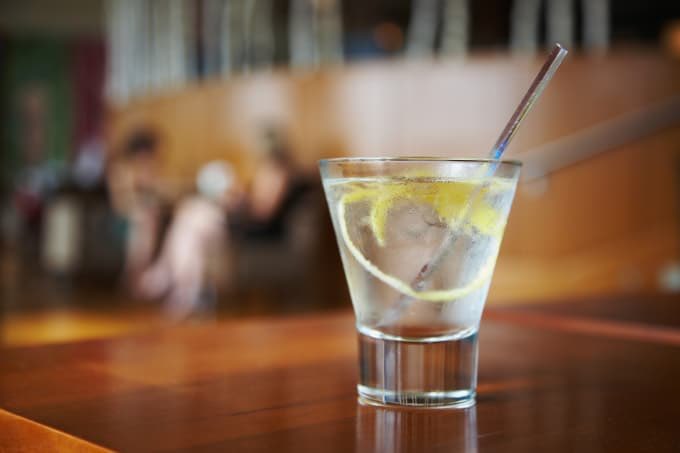 whiterockbev's tweet photo. Vodka and #seltzer is one of the best ways to stick to a #diet while enjoying the goodness that is a good ol' fashioned #vodka cocktail - For those of you who don’t drink, just enjoy our White Rock Seltzer! (Source: Proof Media) https://t.co/Ig0ybk9tks