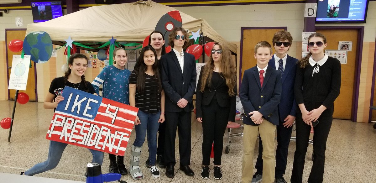 WaltonWorldCCPS's tweet photo. The future of America is in safe hands! Such amazing presidential candidates and campaigns & such wonderful vision. Congrats on another great election 2.0! #CBGAcademies #mcmsWeRoar #mcmscbg @Davidaltizer9 @JFuschettiMCMS @Lynnebland @studentssmiling https://t.co/9ZYb53Xyka