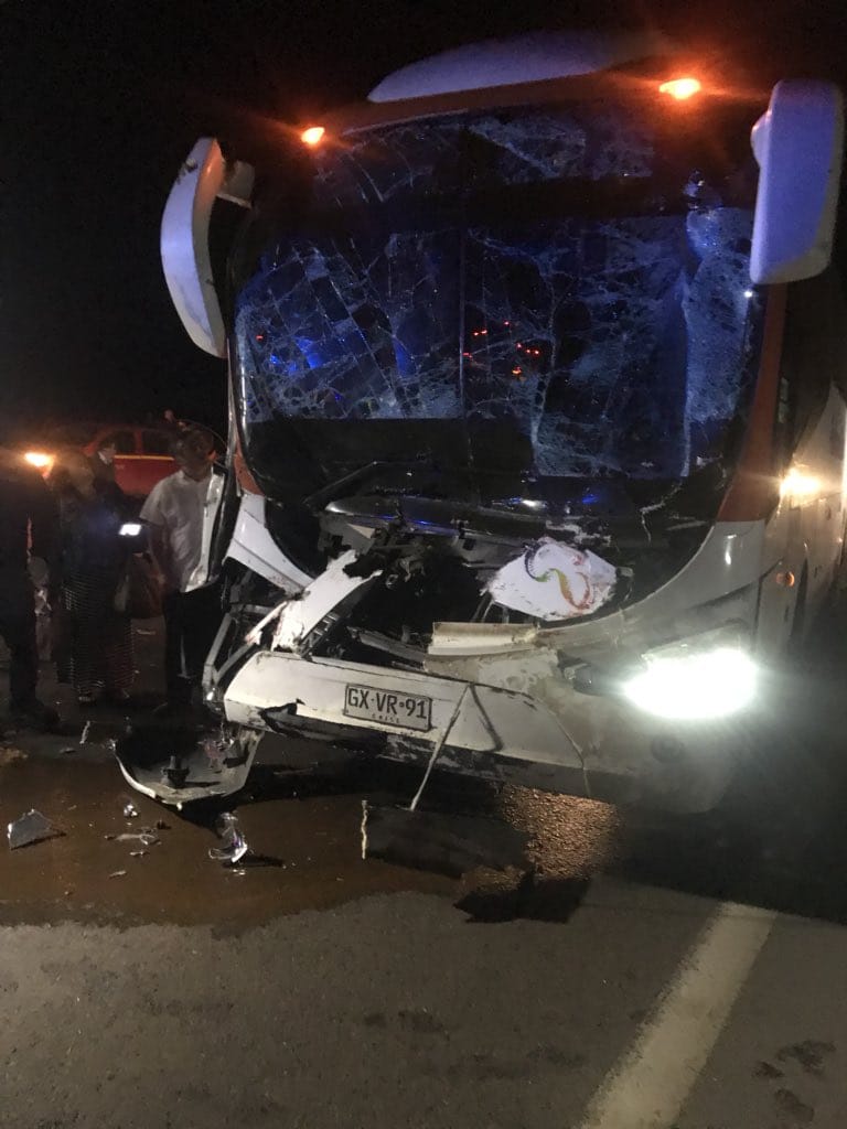OMEGA_Antof's tweet photo. #Antofagasta Imagen accidente Ruta 5 Norte k/m  1418 .Trabaja ABC de la Emergencia https://t.co/8h2cXHwVov