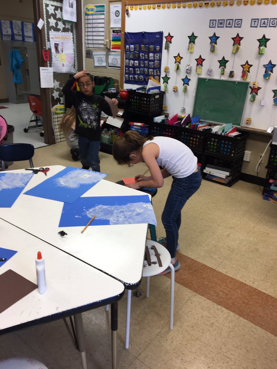 jenevans68's tweet photo. Winter Art Projects for class reward!#awesomeclass #easyreward #simplepleasures https://t.co/uKO6HUJyNz