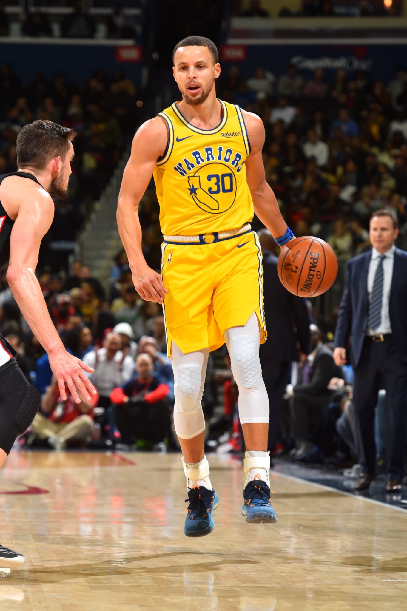 Curry 6 sales on court
